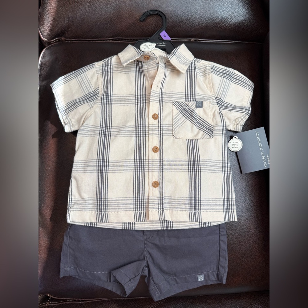 NWT 12M Gerber’s Modern Moments 2 Piece Gray and Cream Set